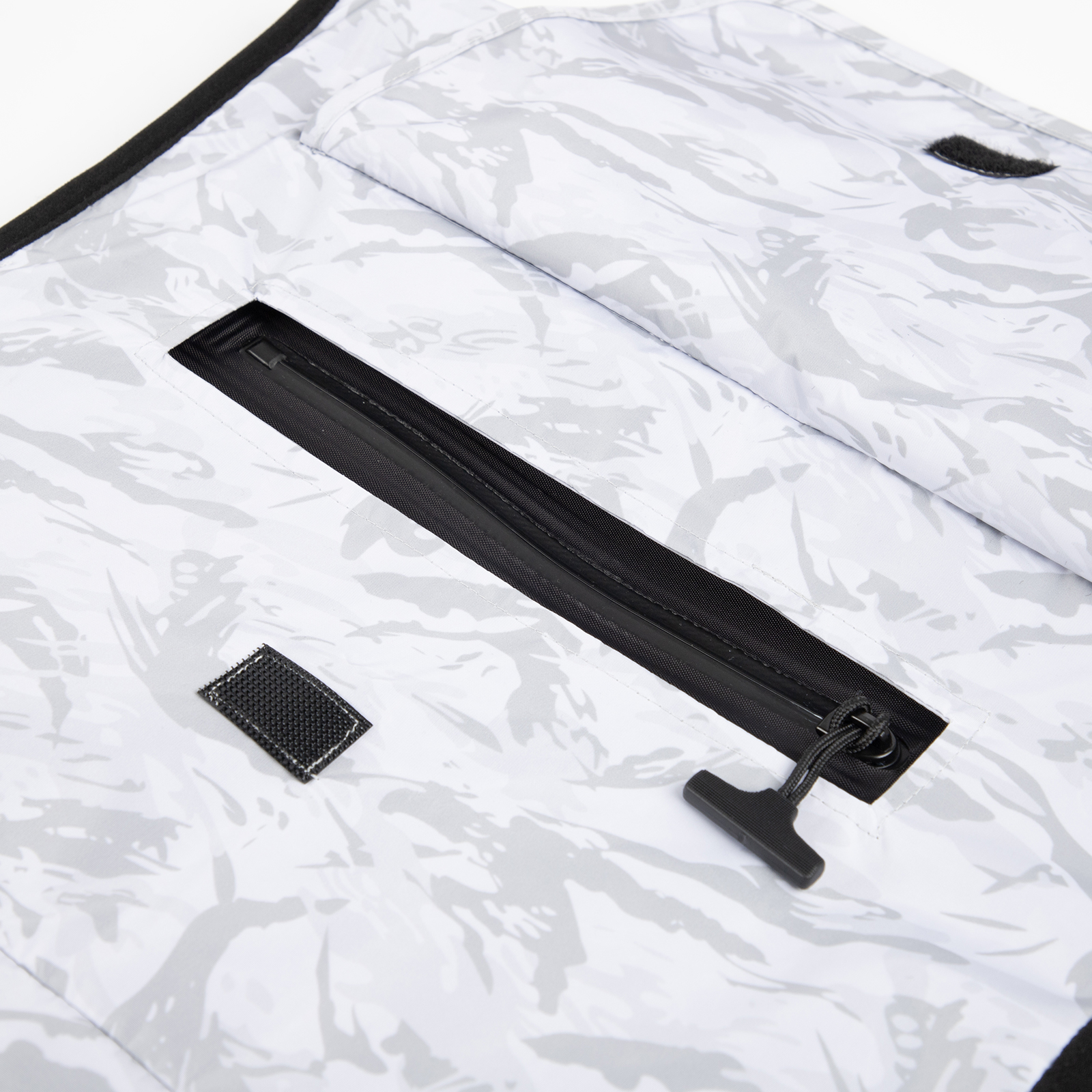 Sports Medicine Cryo-Pneumatic Wraps: Dual-Chamber Water-Ice & Air Compression Bladders